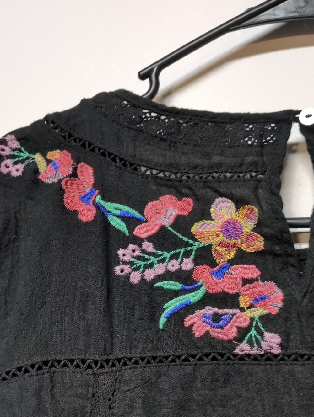 Umgee Floral Embroidered Black Tunic Dress Lined Boho Crochet Cotton Size M - Picture 8 of 11
